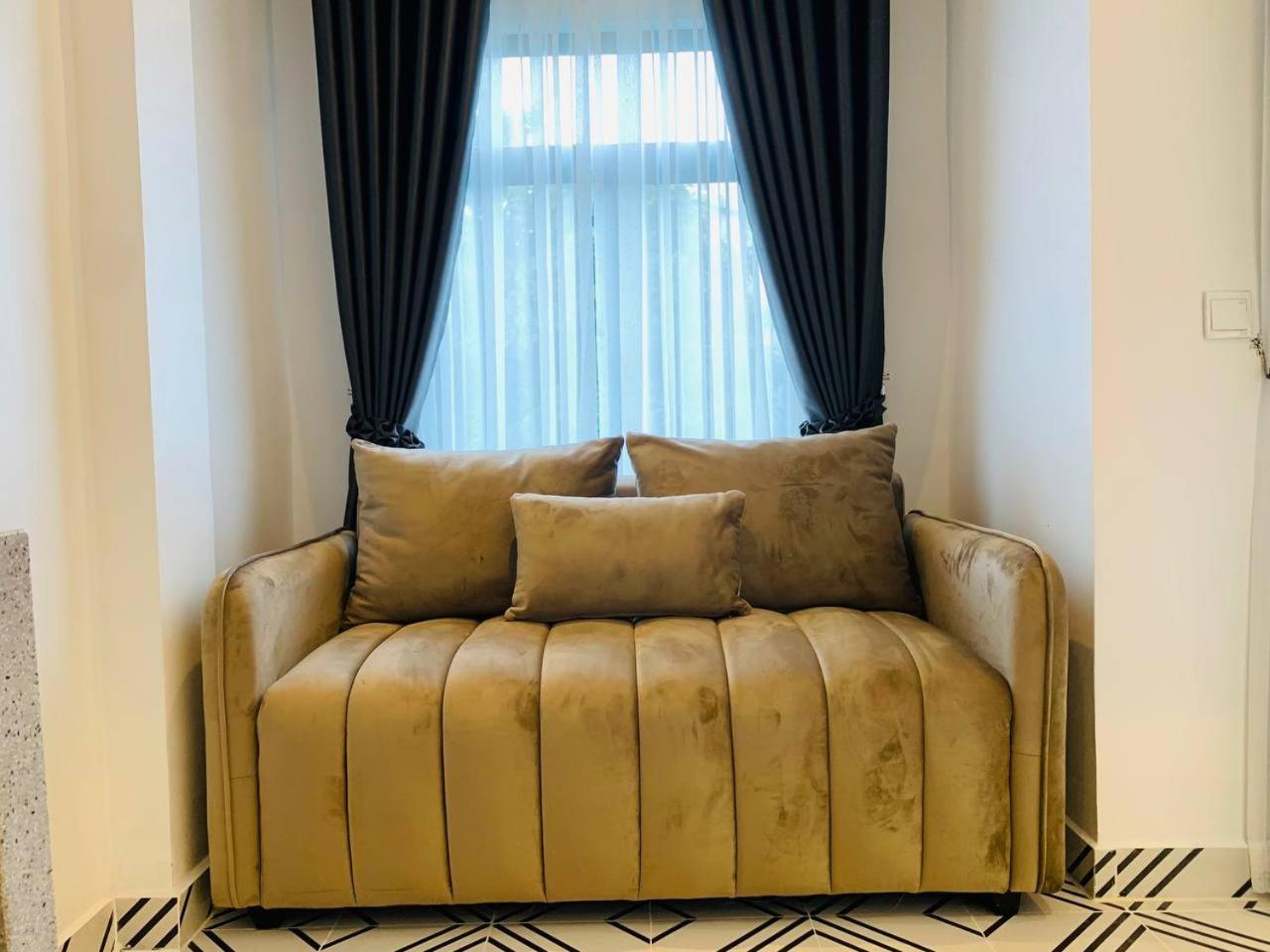 Raing Phnom Bungalow 贡布 外观 照片