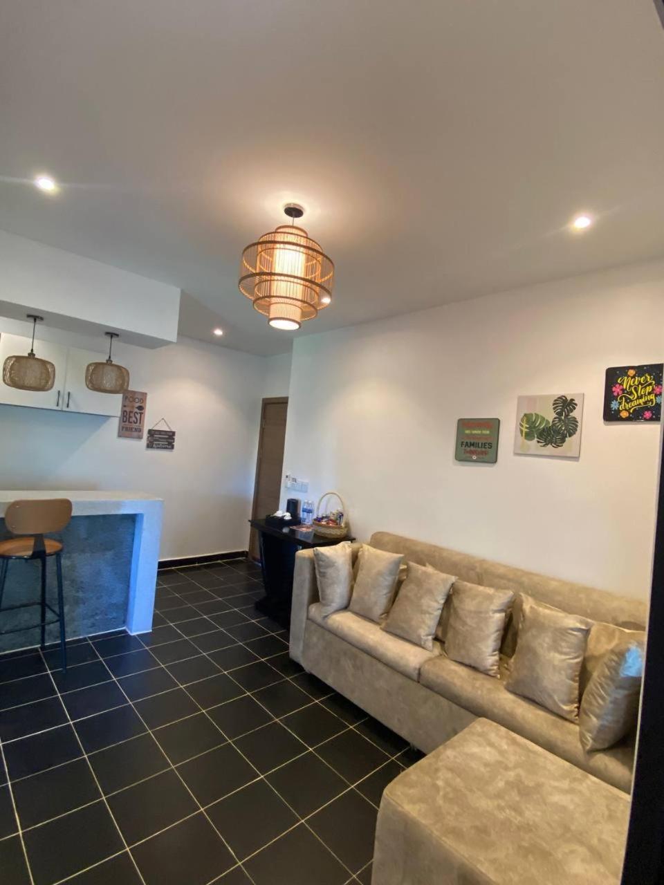 Raing Phnom Bungalow 贡布 外观 照片